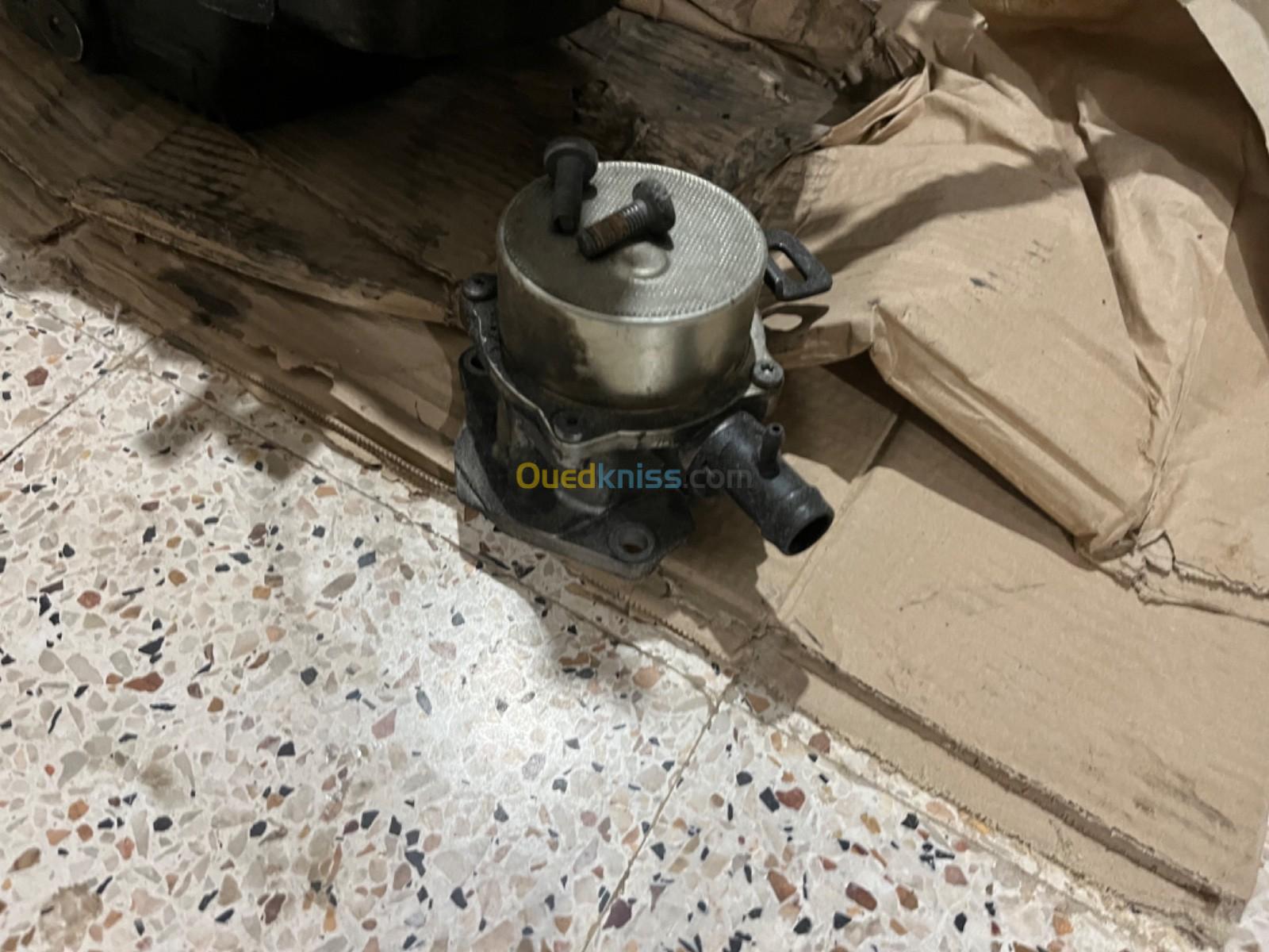 Moteur 1.5 dci pièces détachées 