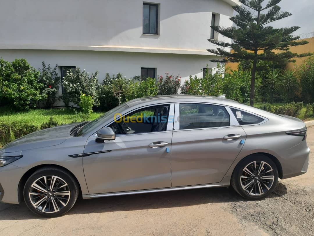 Chery Arrizo 8 2024 Luxury