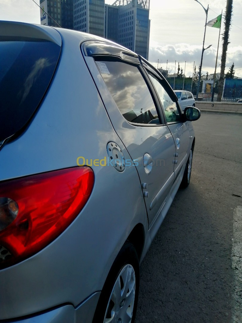 Peugeot 206 plus 2010 Allure