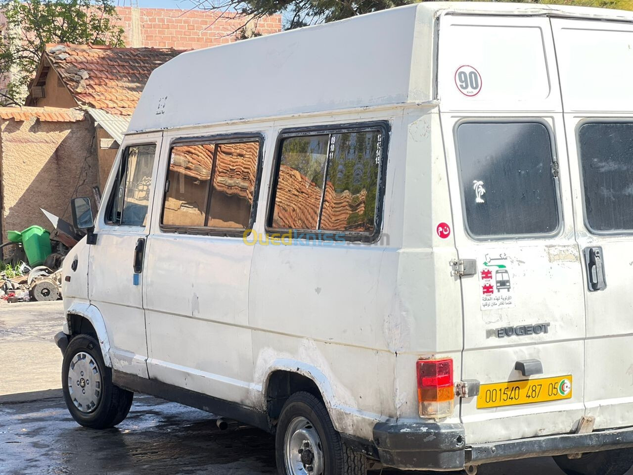 Peugeot j5 14 مقعد 1984