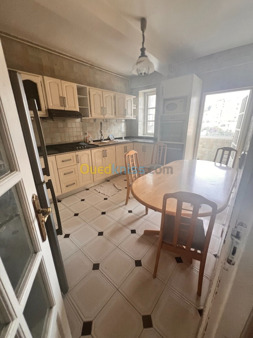 Location Appartement F3 Alger Hydra