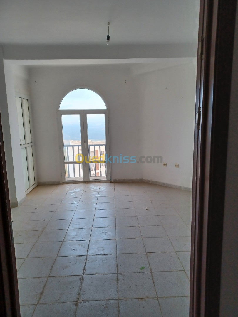 Location Appartement F3 Tipaza Kolea