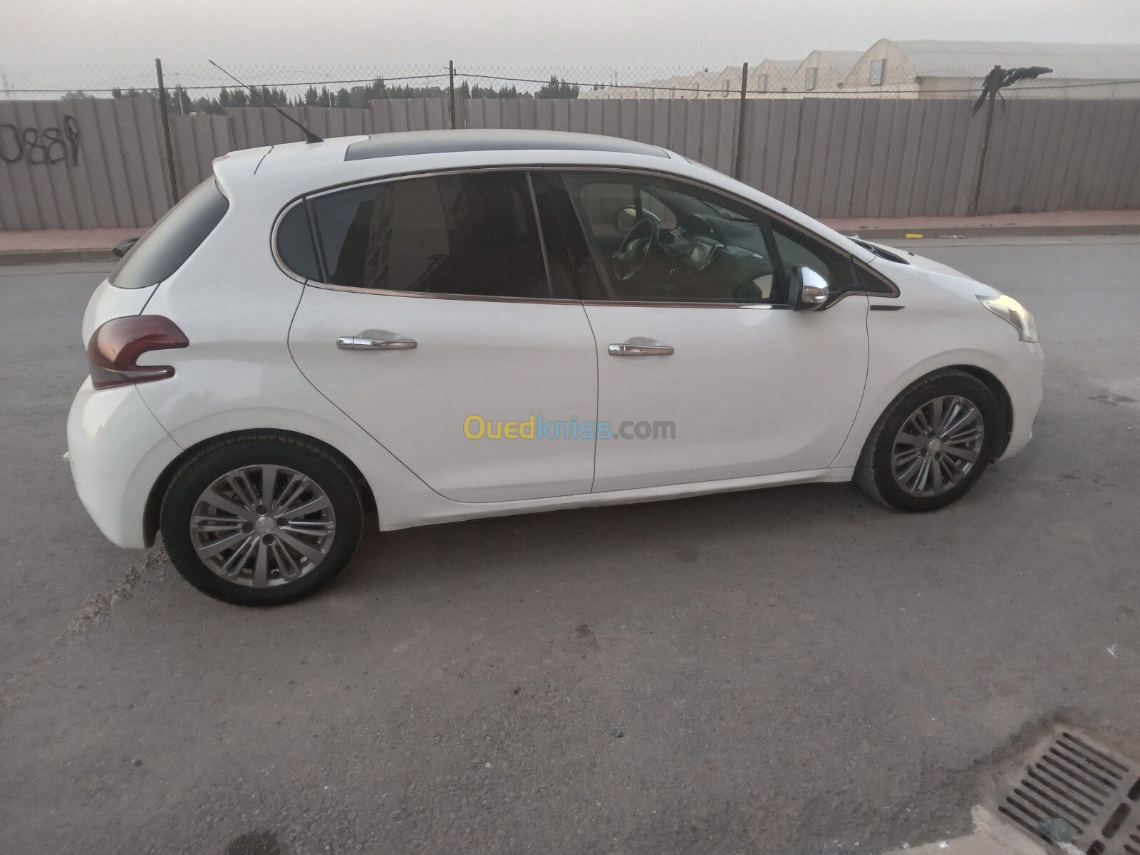 Peugeot 208 2016 208