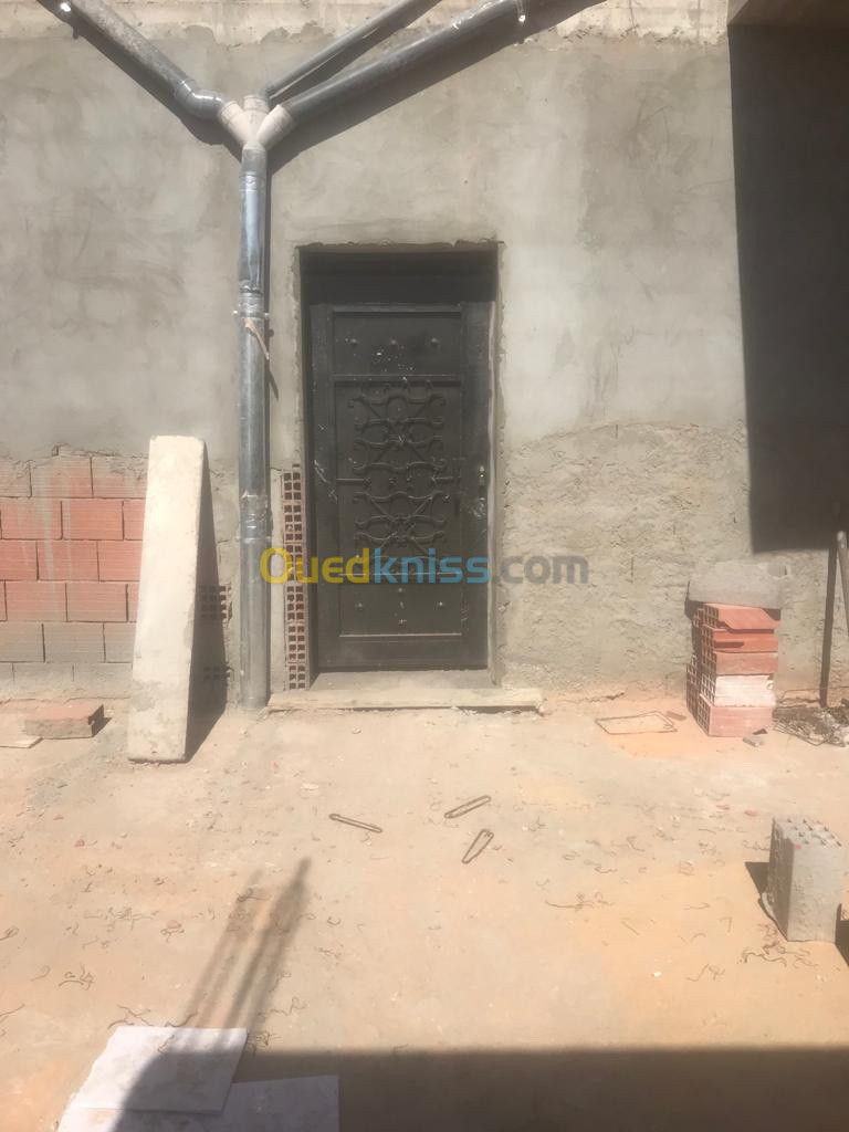 Vente Appartement F5 Ouargla Sidi khouiled