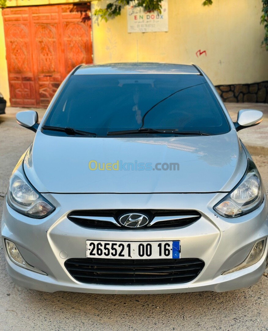 Hyundai Accent RB  4 portes 2012 Accent RB  4 portes