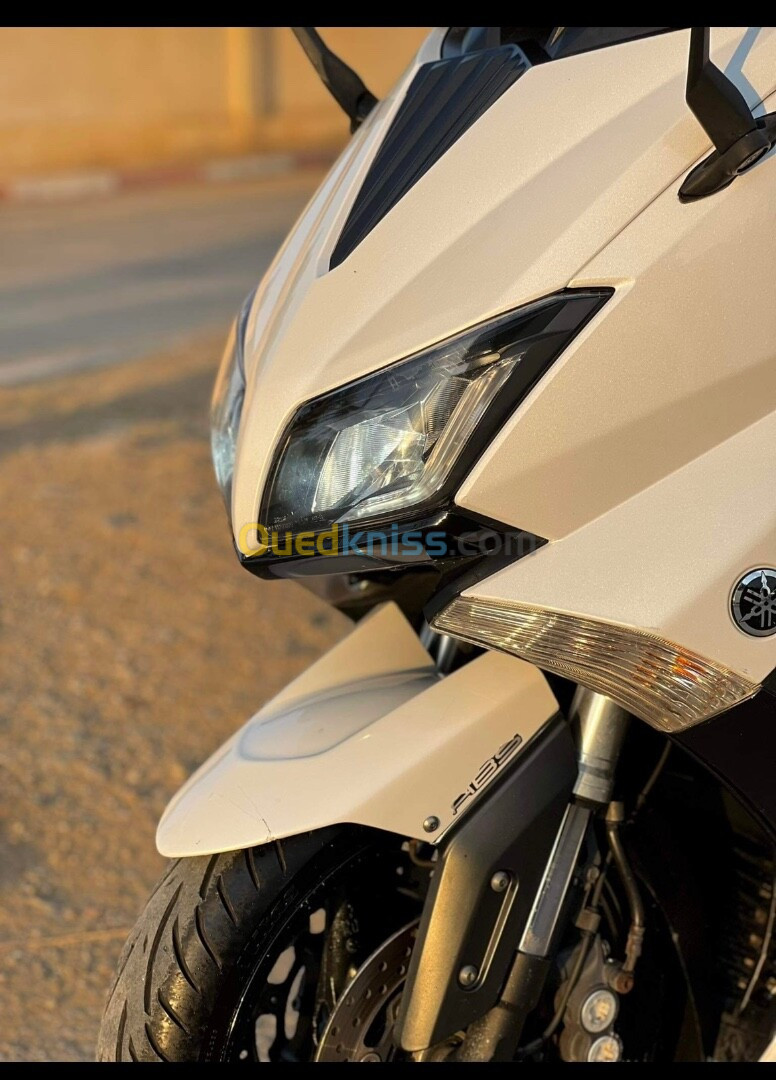 Yamaha yamaha tmax iron 2015