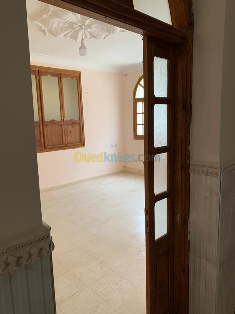 Location Niveau De Villa F6 Tiaret Tiaret