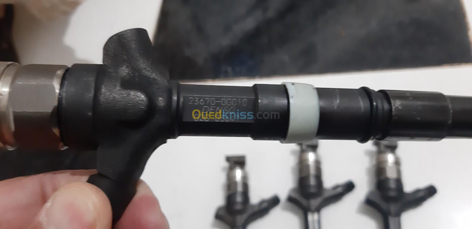 Injecteur DENZO Toyota Avensis et Corolla  2.0 d4d 