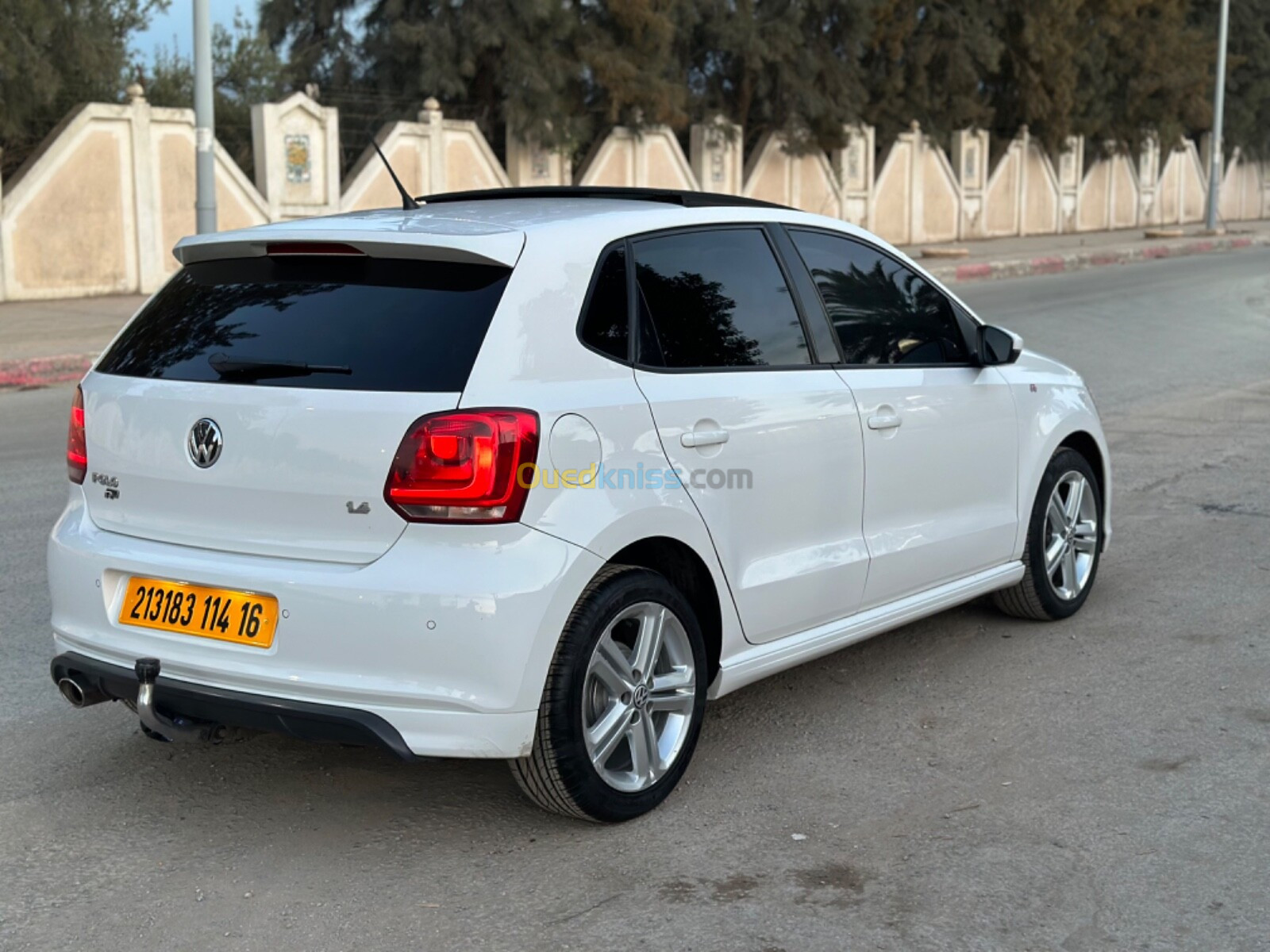 Volkswagen Polo 2014 R-line