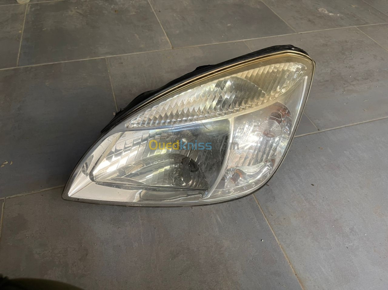 Kia Rio phare gauche 2007-2010