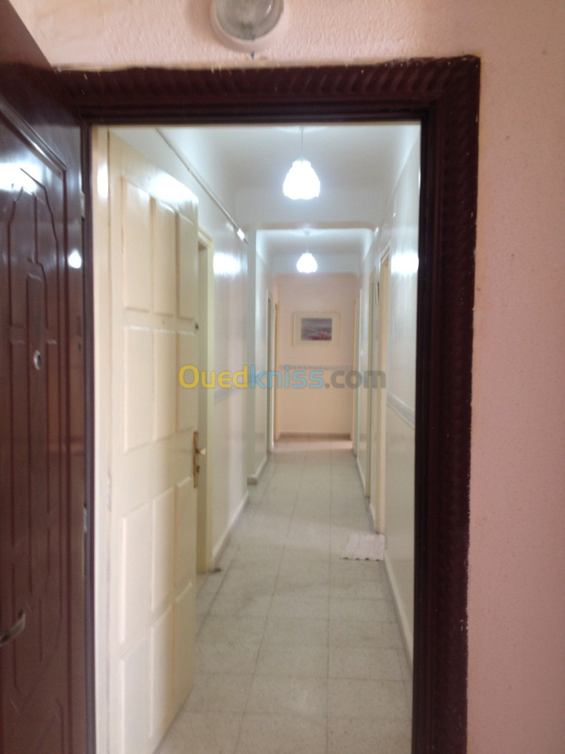 Location Appartement F4 Tipaza Douaouda