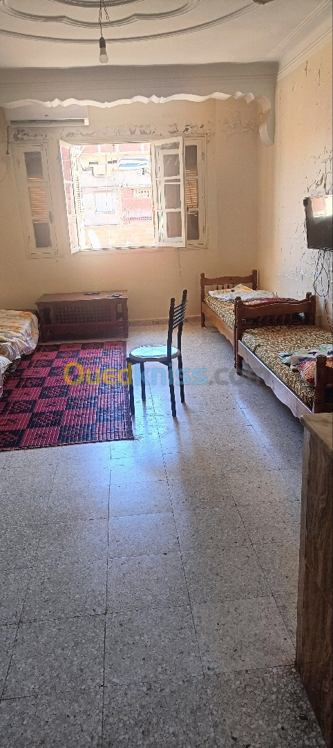 Location vacances Appartement F3 Jijel Jijel