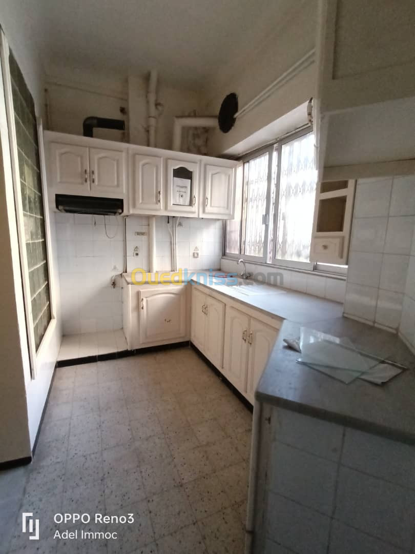 Location Appartement F5 Annaba Annaba