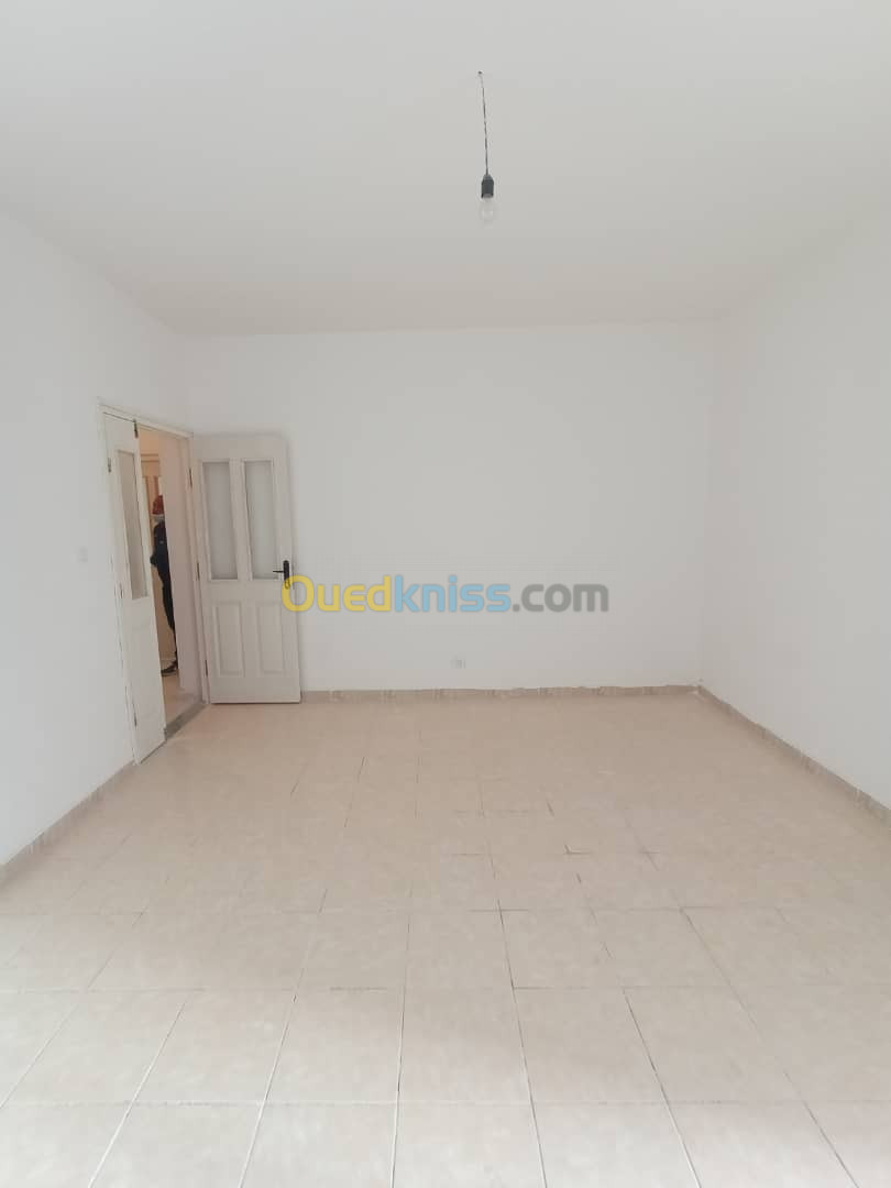 Location Appartement F3 Annaba Annaba