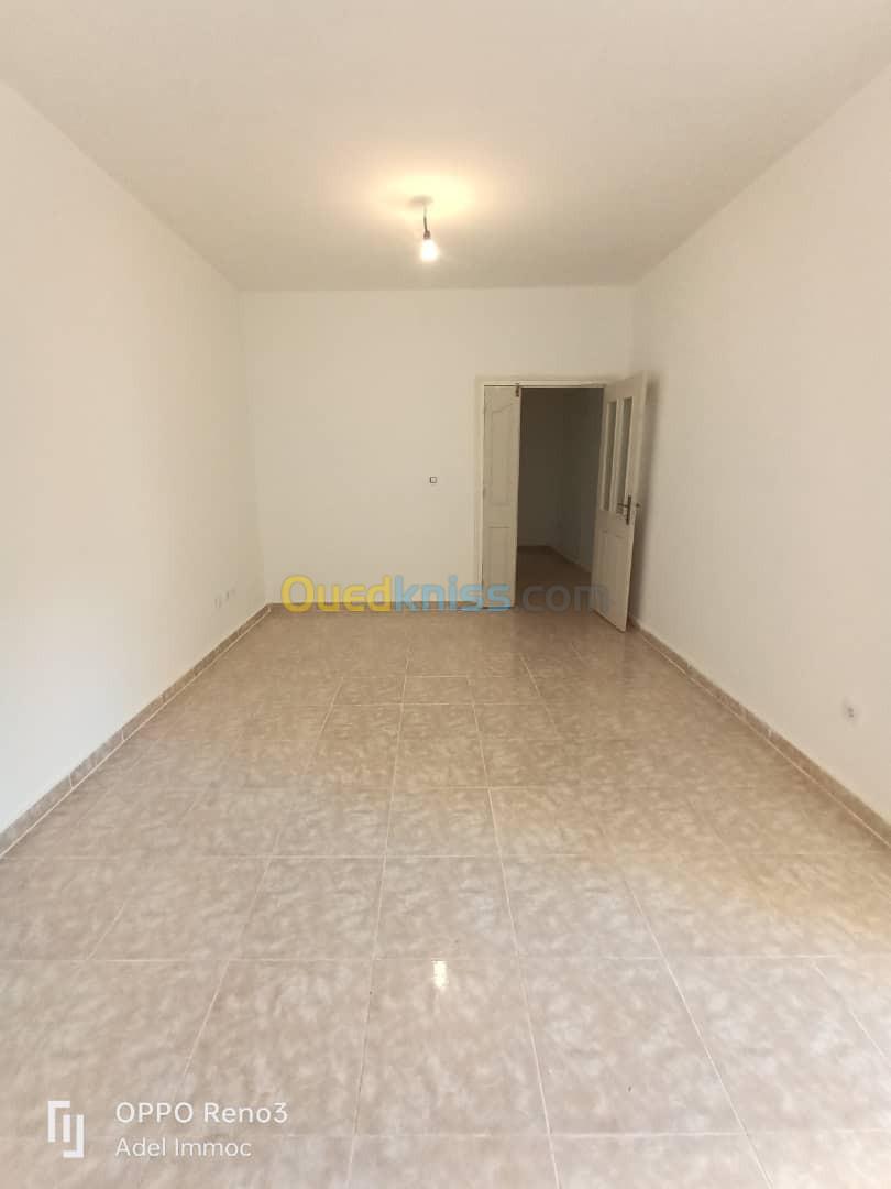 Location Appartement F4 Annaba Annaba