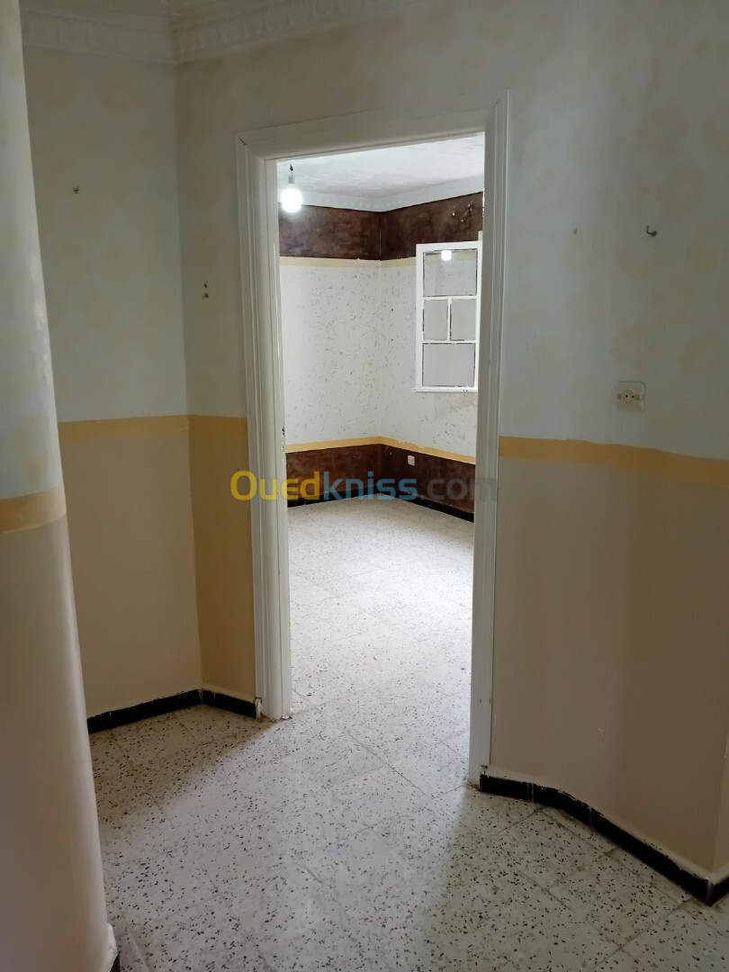 Location Niveau De Villa F2 Blida Soumaa