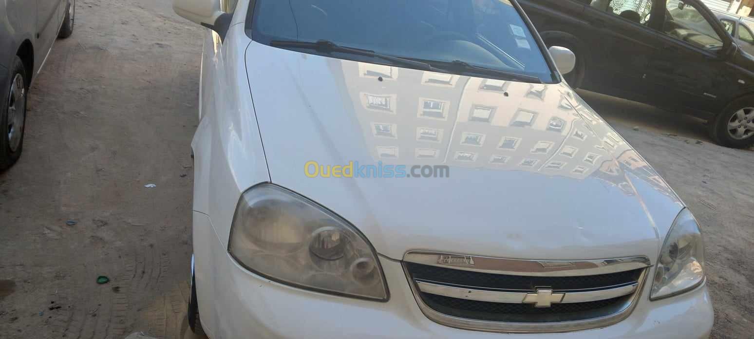 Chevrolet Optra 5 portes 2012 Optra 5 portes