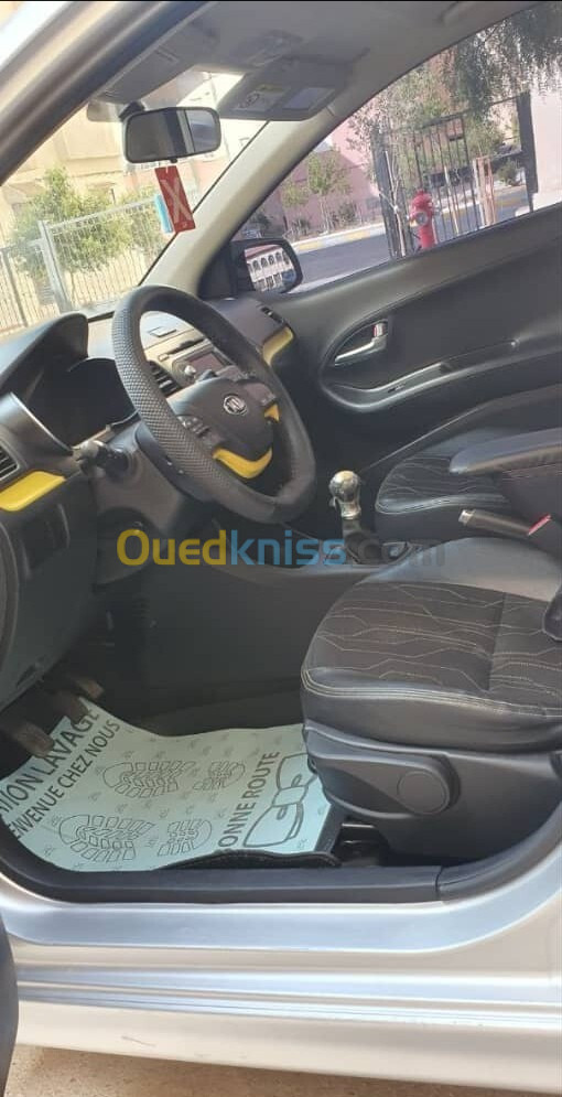 Kia Picanto 2015 Brazilia Robo