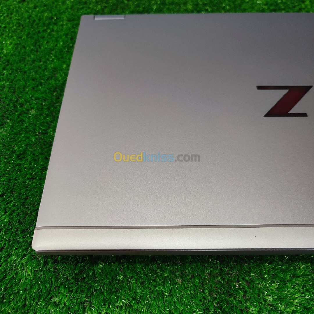 HP ZBOOK FURY G8 I7 11850H 64GO RAM 1024 GO SSD 17.3 FHD RTX A4000 08 GO 