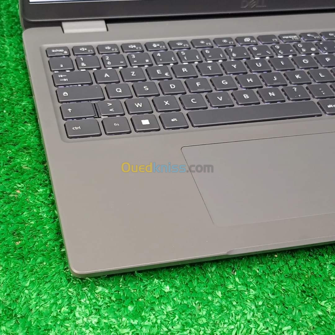 DELL LATITUDE 3540 I5 1335U 16GO RAM 256 SSD 15.6 FHD 