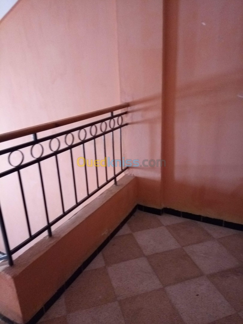 Vente Appartement F4 Tizi ouzou Azeffoun