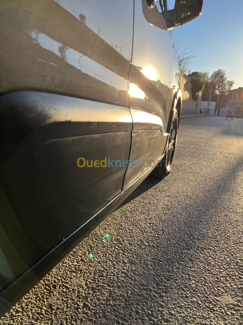 Peugeot Rifter 2022 Outdoor