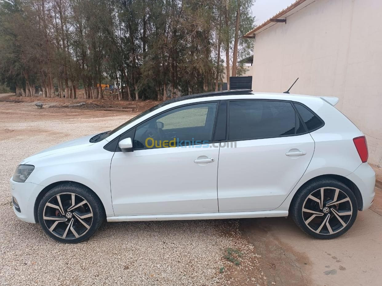 Volkswagen Polo 2015 Mpi