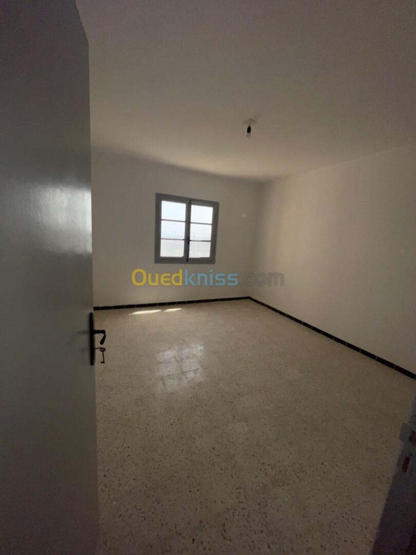 Location Appartement F4 Alger Bouzareah