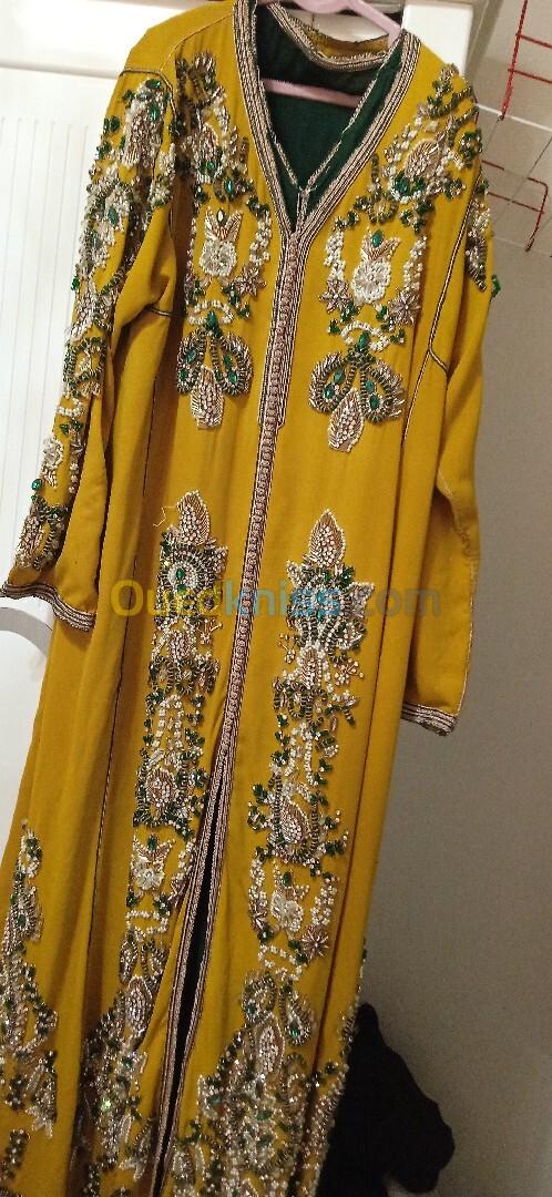 Caftan royal marocain couleur vert moutard 