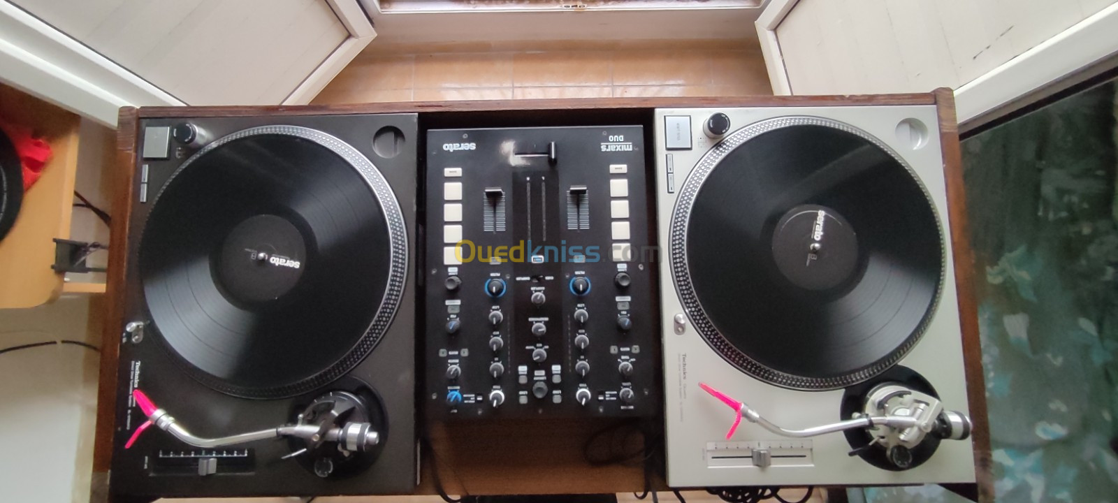 Régie DJ 2x Technics mk2, Mixars Duo Mk2