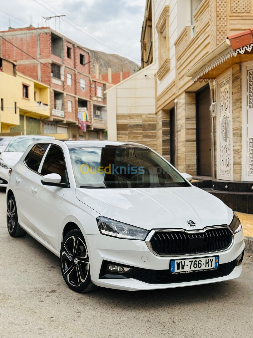 Skoda Fabia 2023 Style+ avec toit