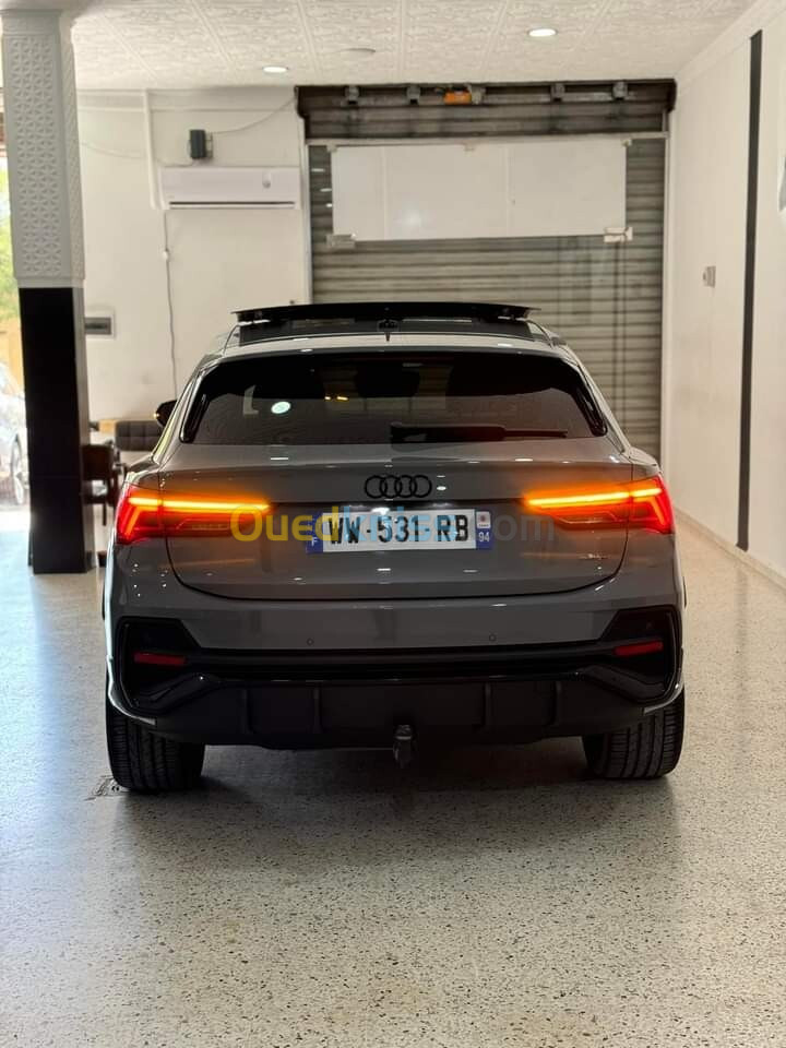 Audi Q3 2022 Q3