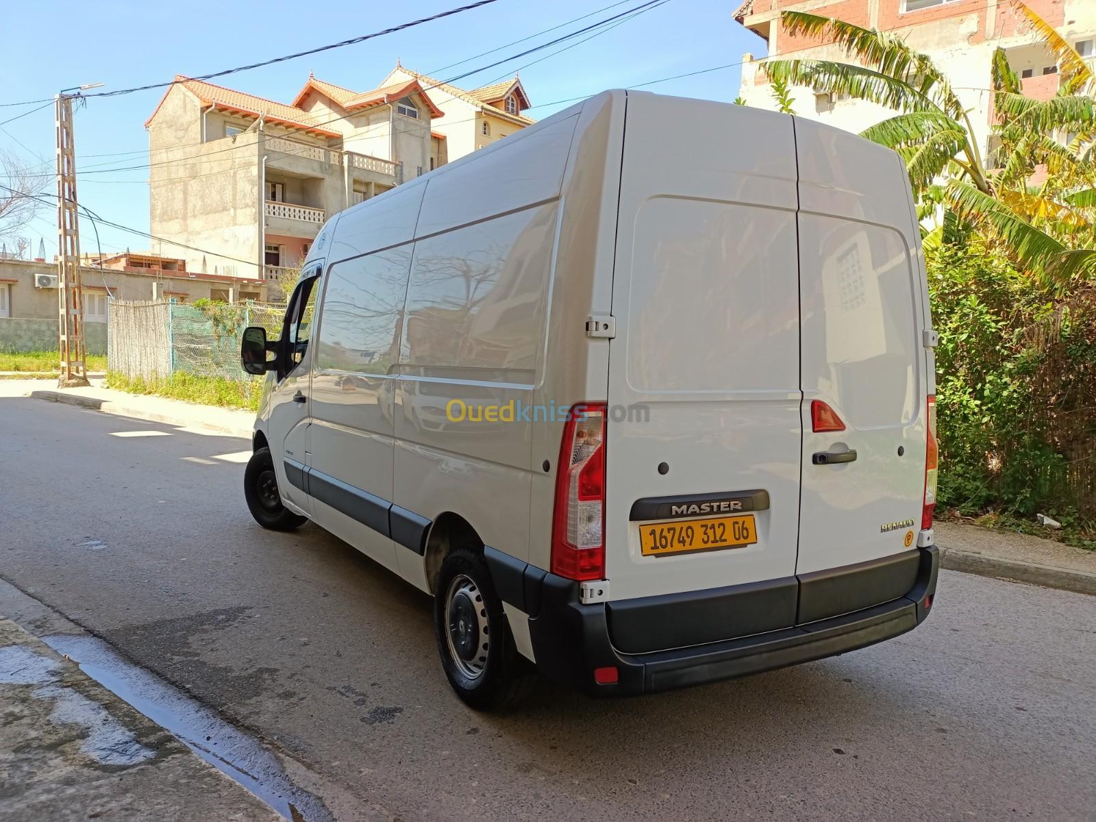 Renault Master 2012