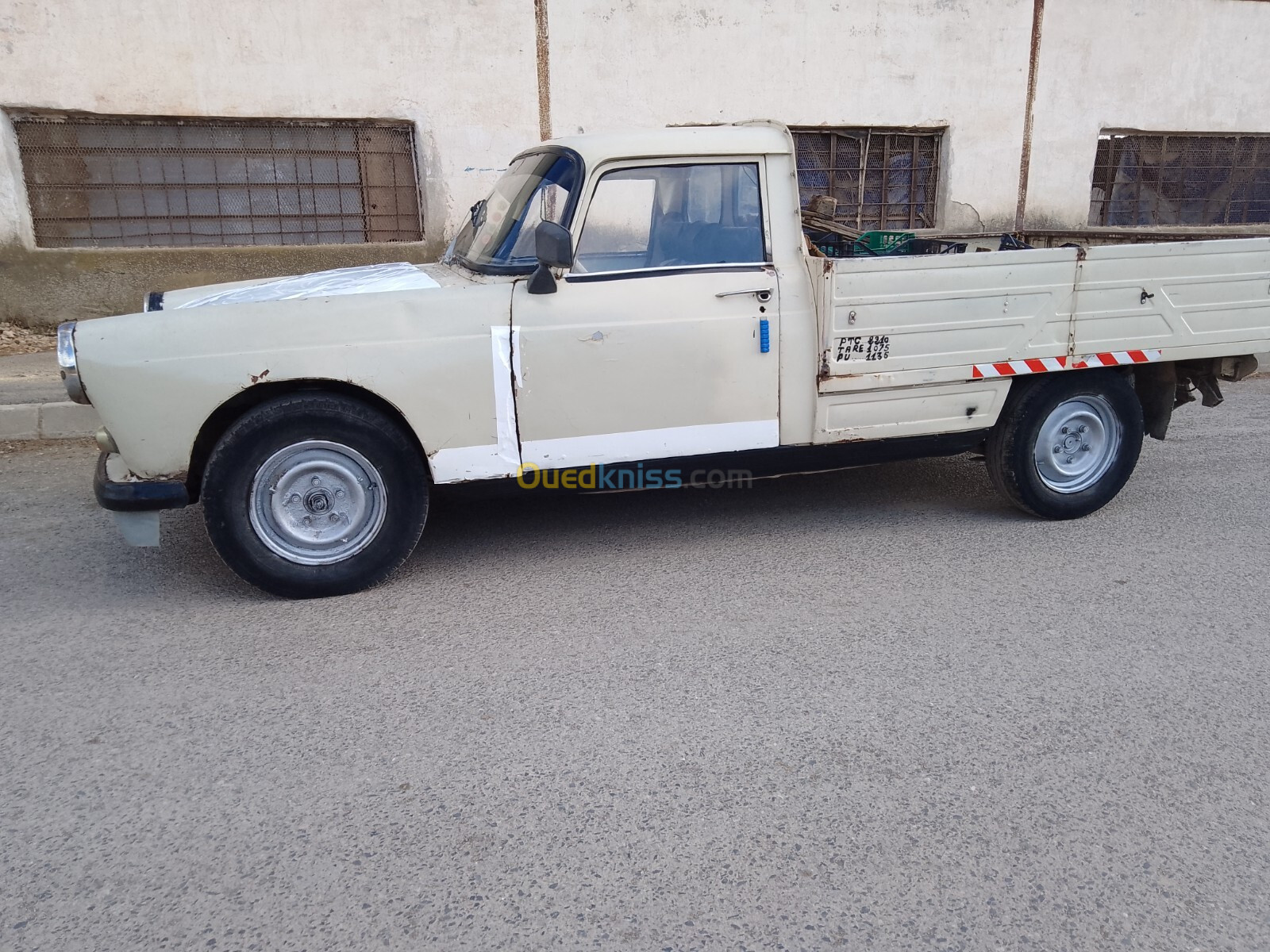 Peugeot 404 bach باشي 1986