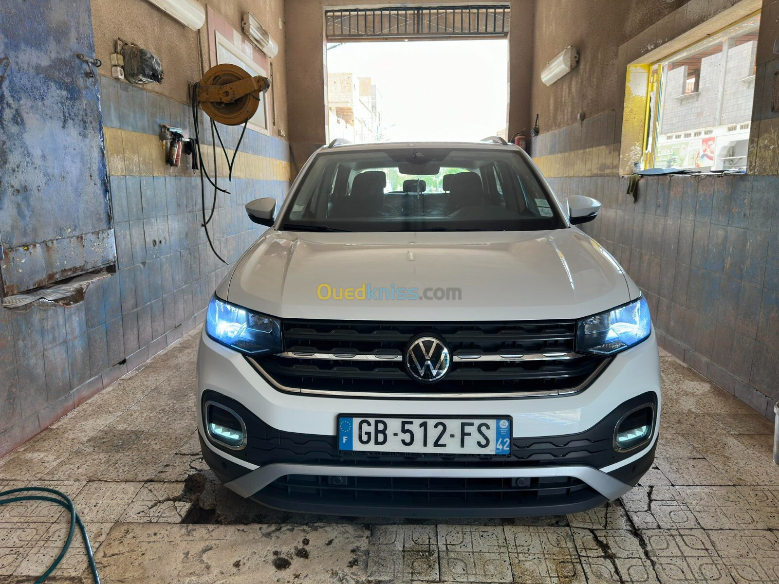 Volkswagen t cross 2021 active