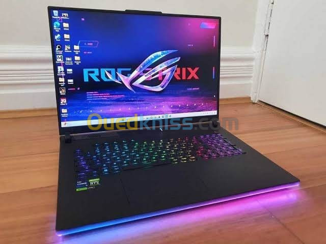 ASUS ROG STRIX G18 G814J - CORE i9-13th GENE /RTX 4070 /RAM 32 GB /SSD 1TB /ECRAN 18 QHD **VENDU**