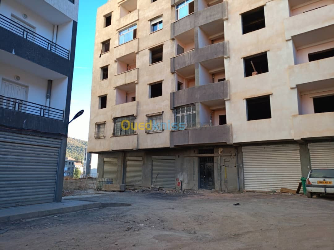 Vente Appartement F4 Tizi ouzou Boghni