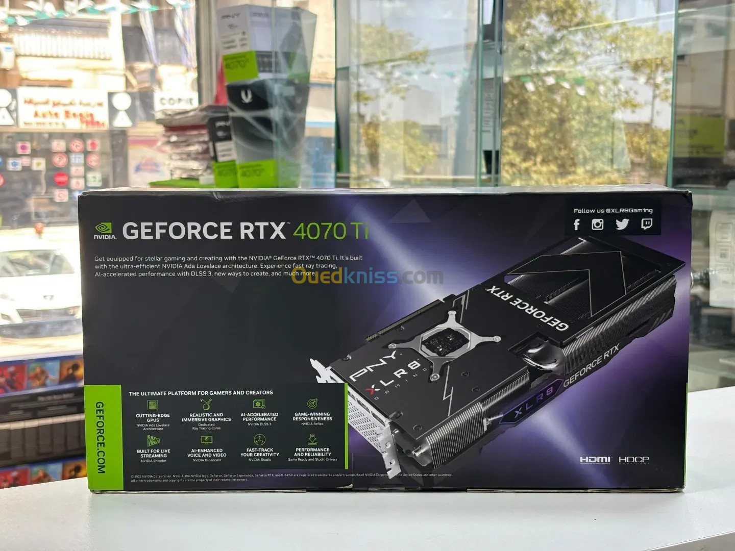 PNY GEFORCE RTX 4070TI RGB 12 GB GDDR6X NEUF sous emballage jamais utilisé 