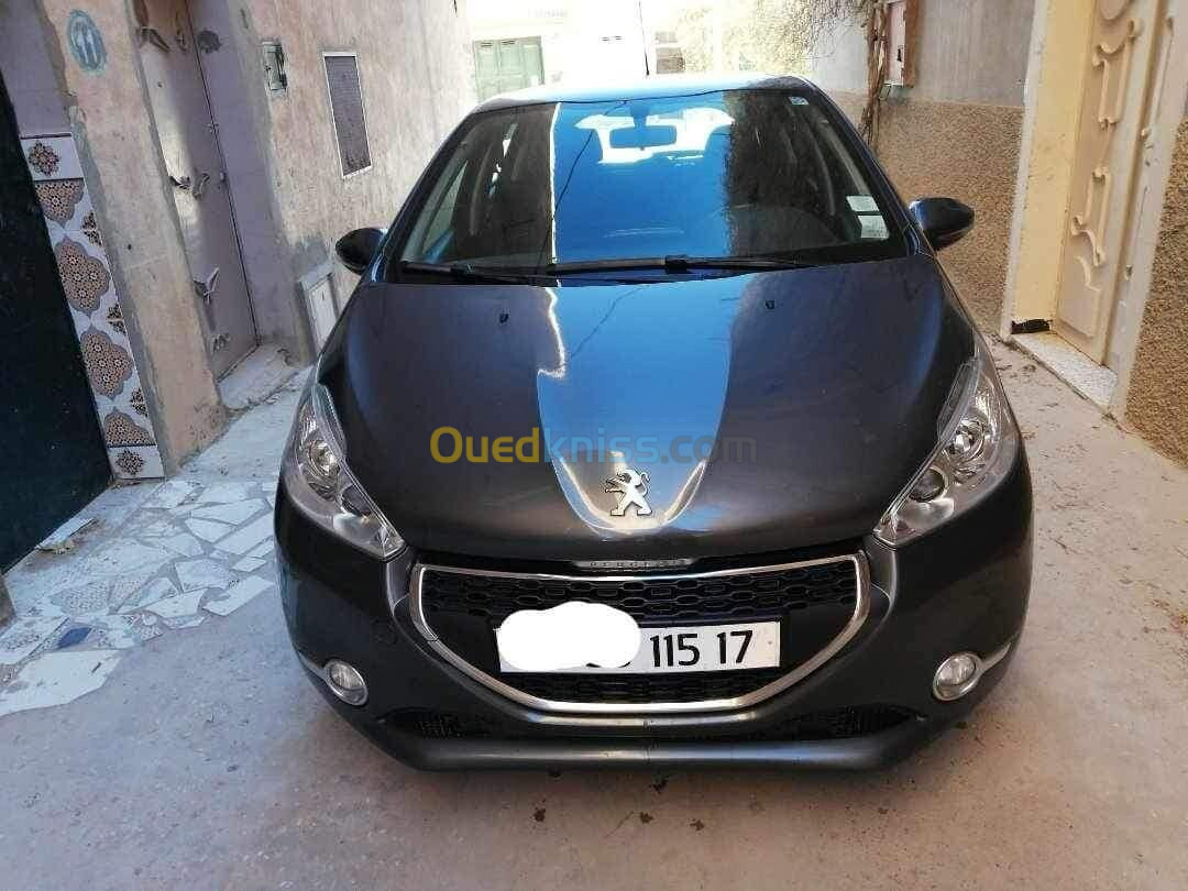 Peugeot 208 2015 