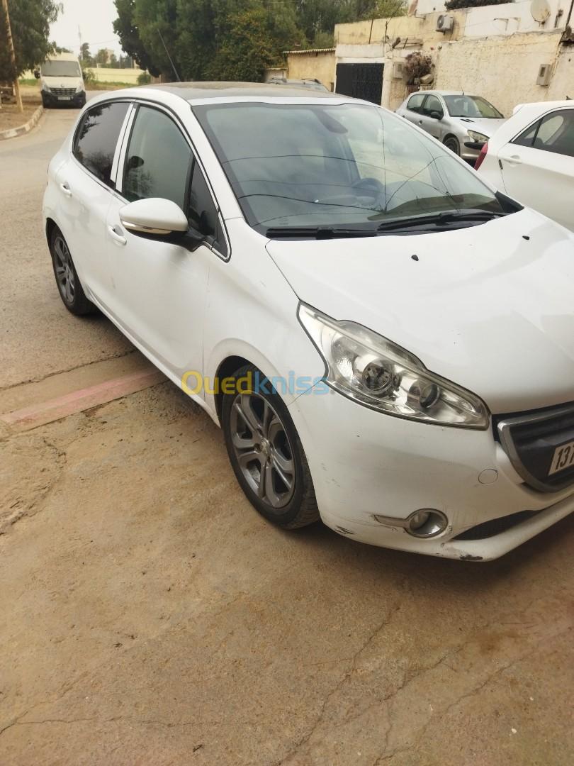 Peugeot 208 2015 Active