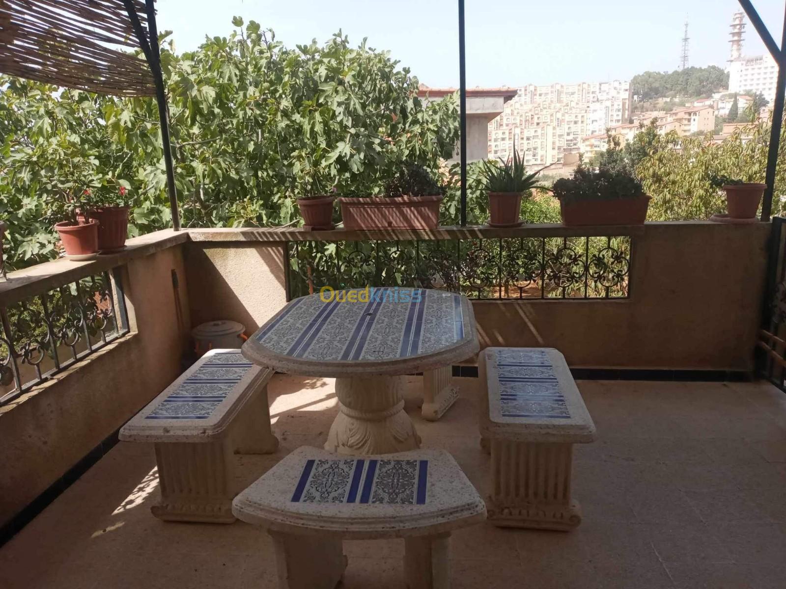 Vente Appartement F04 Alger Bouzareah