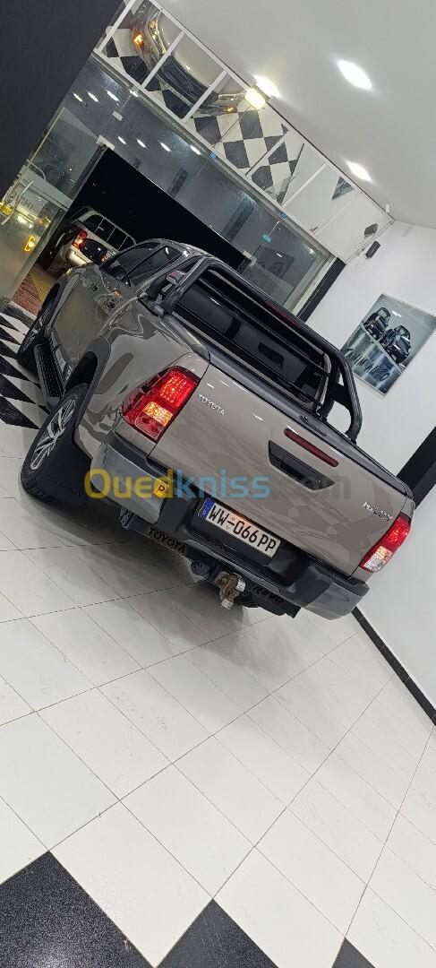 Toyota Hilux 2020 LEGEND DC 4x4