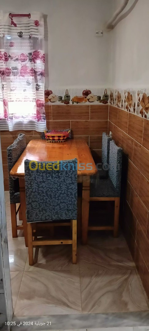 Location vacances Appartement F3 Skikda Kerkera