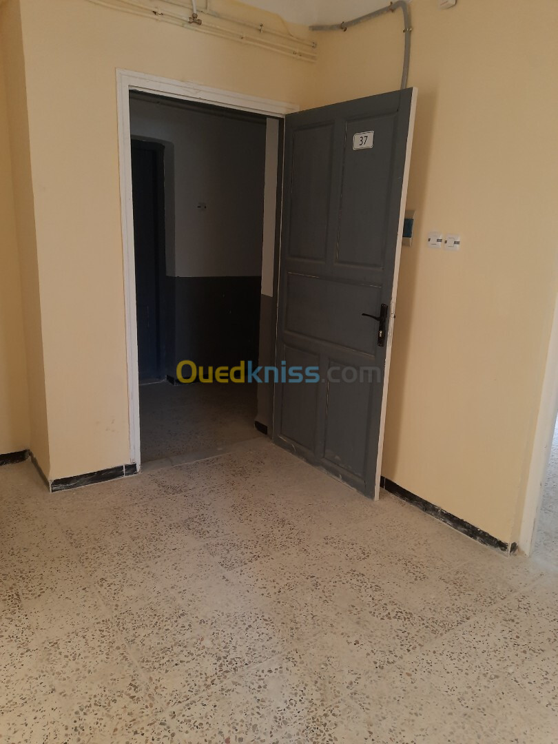 Location Appartement F3 Constantine El khroub