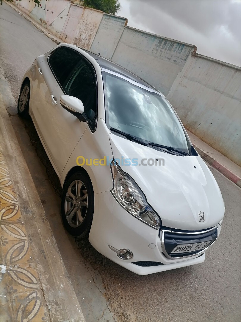 Peugeot 208 2014 Allure