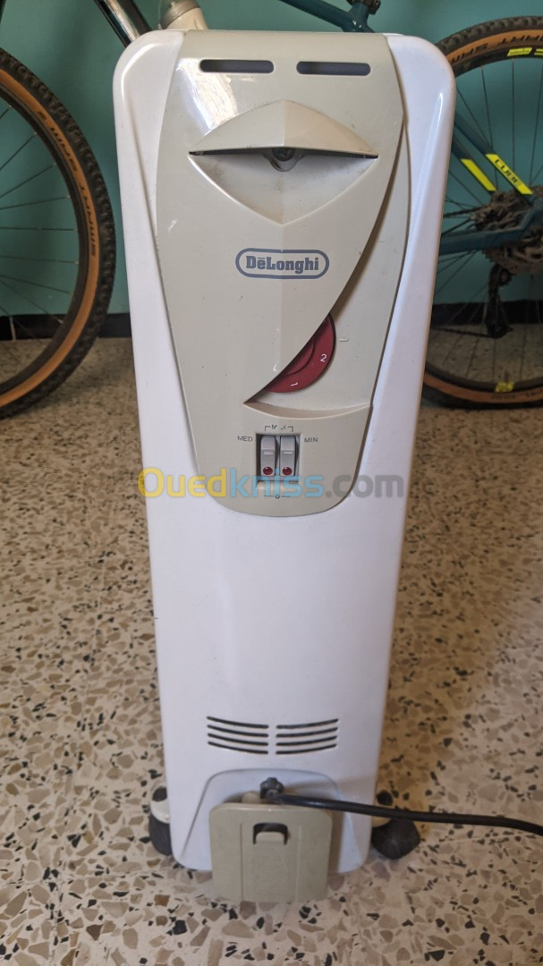 Chauffage à bain d'huile Delonghi 