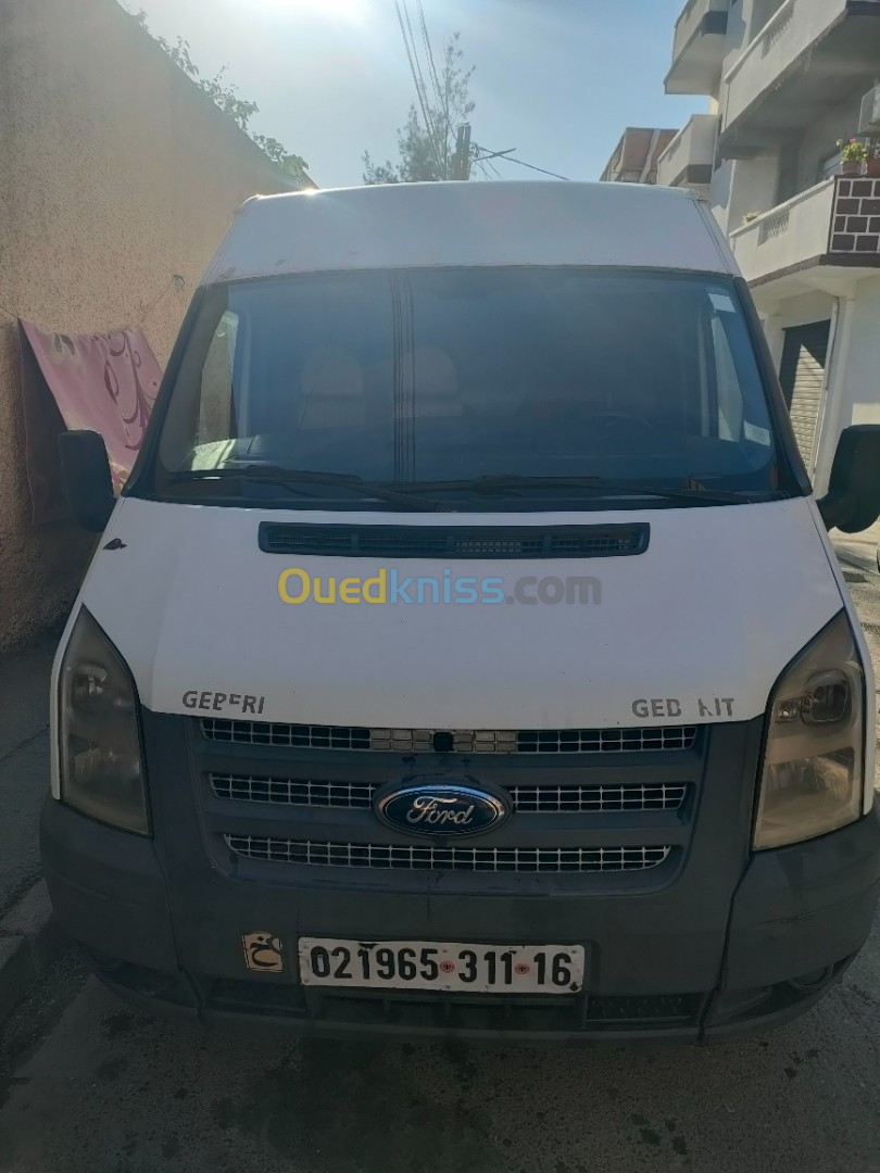 Ford Transit 2,4 