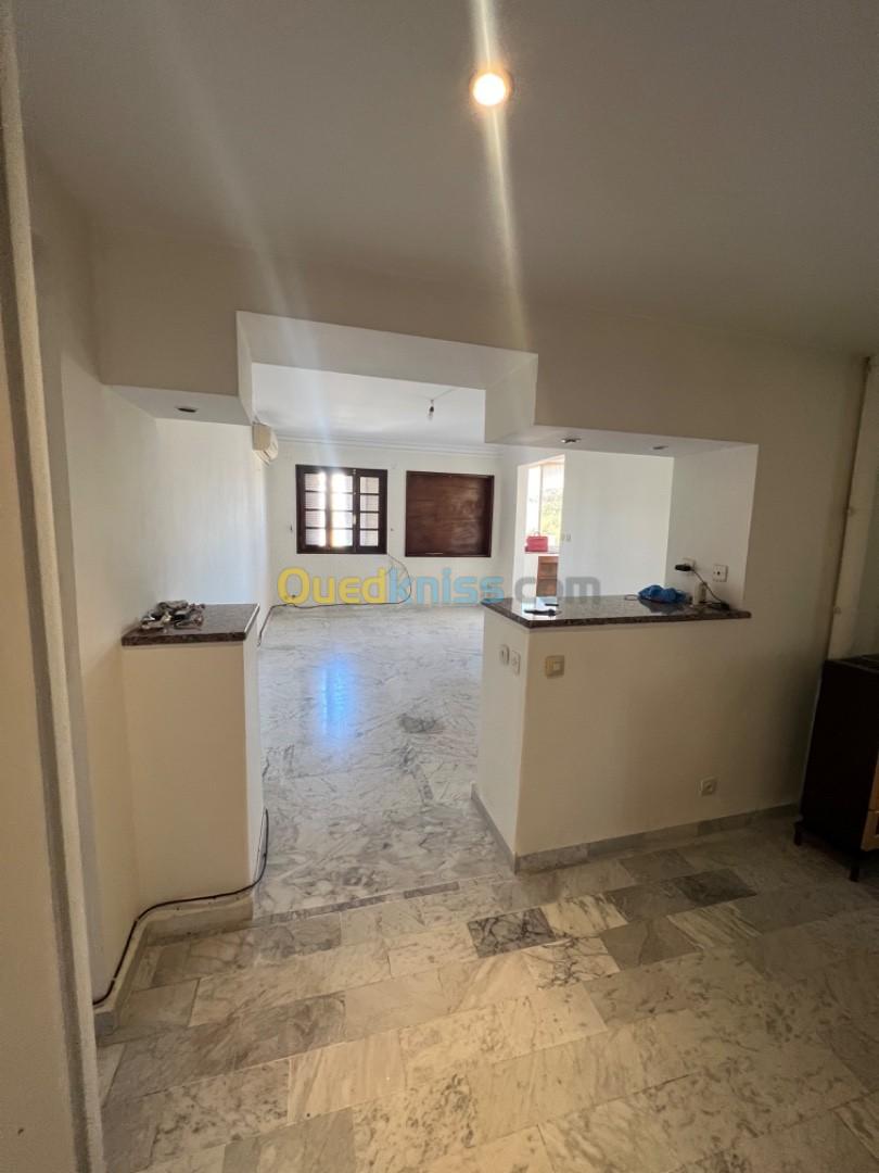 Location Appartement F4 Alger Kouba