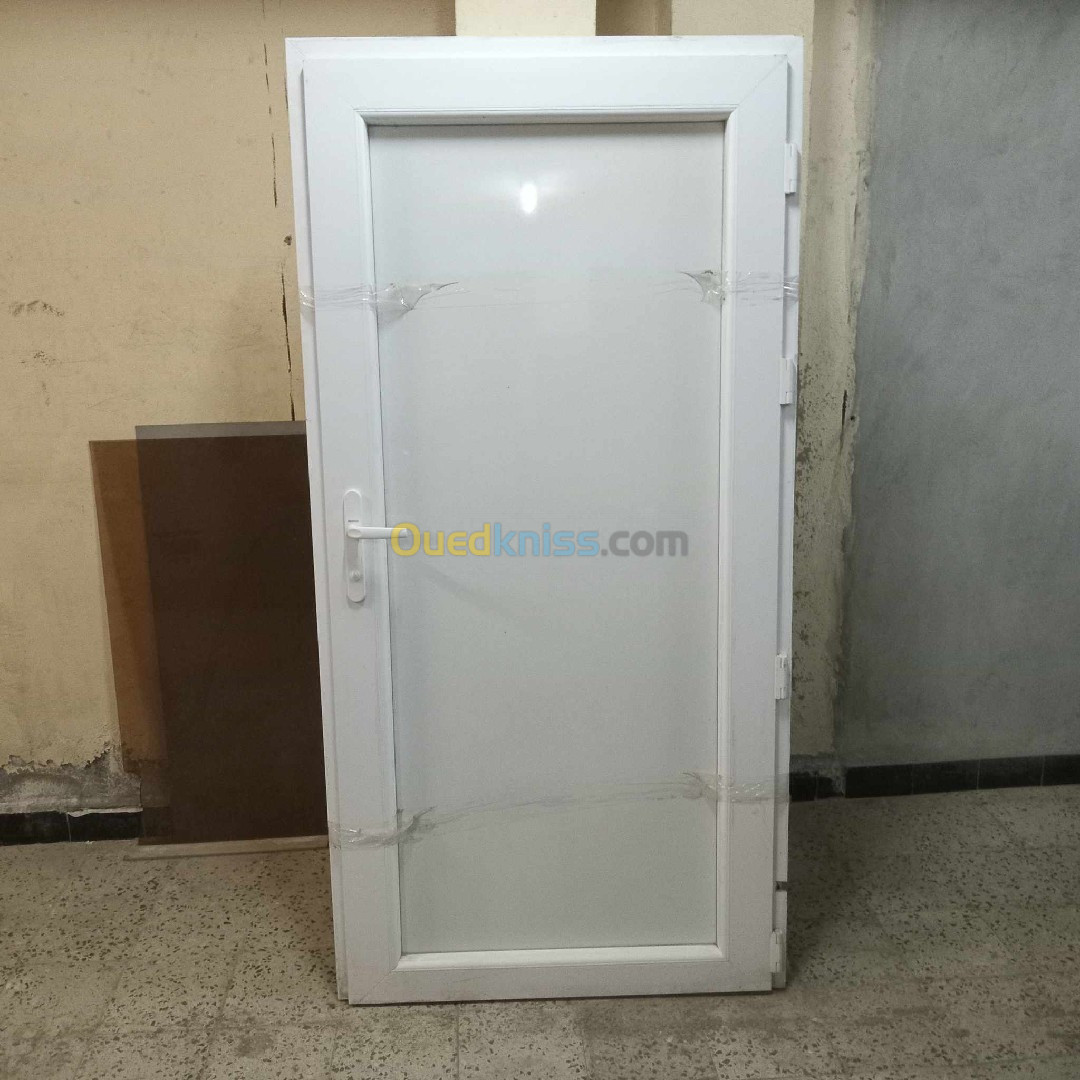 Des porte pvc et plusieur fenetre 