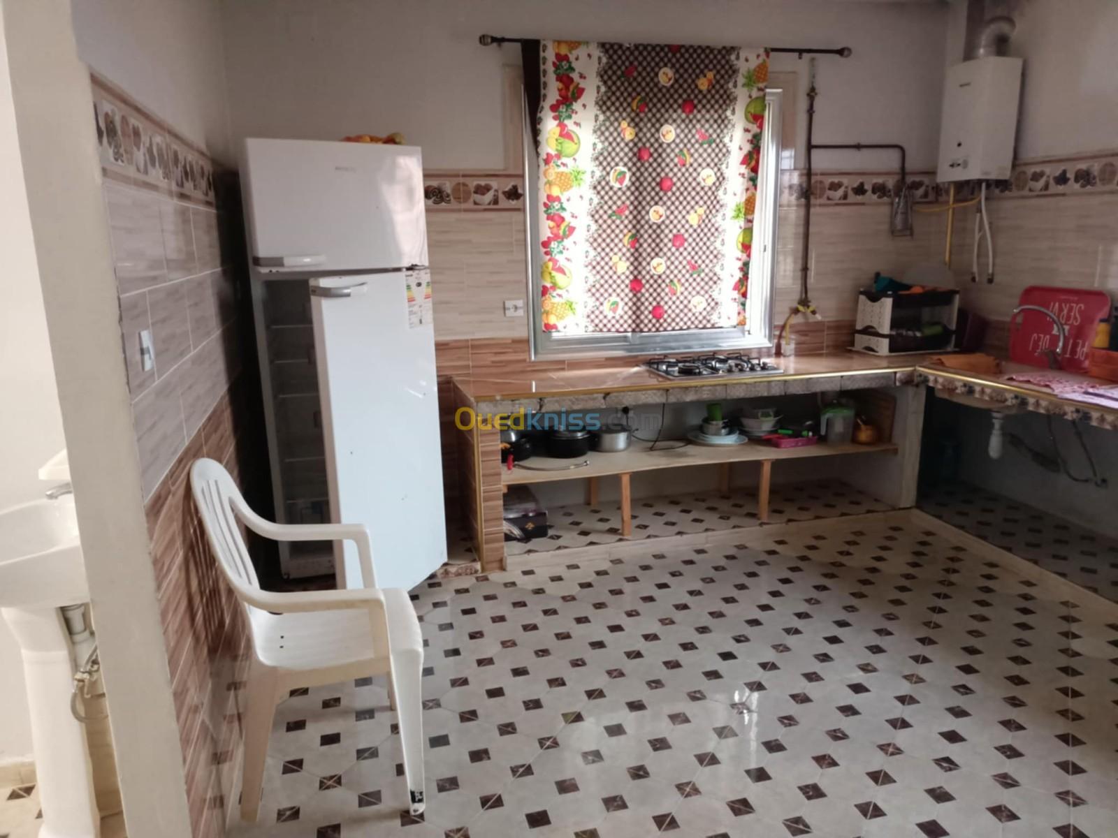 Location vacances Appartement F3 Aïn Témouchent Beni saf